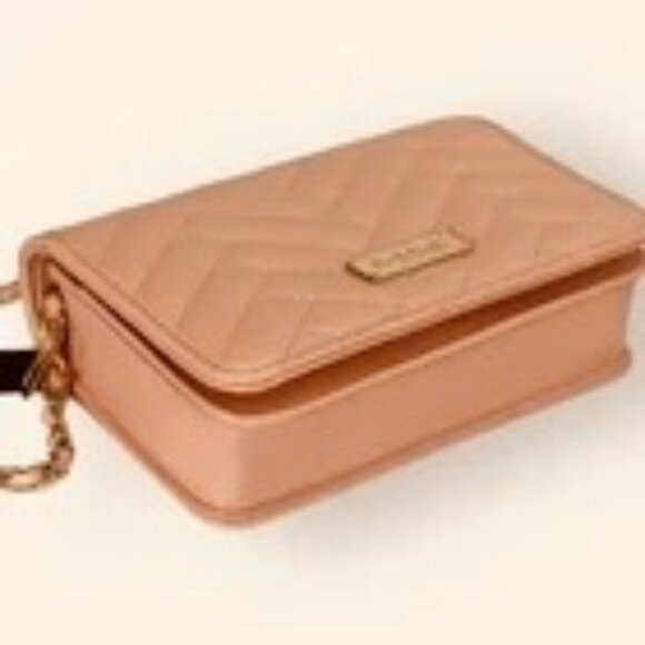 Bebe Quilted Faux Leather Crossbody Wallet Purse With Gold Chain Strap Pink - Picture 1 of 6